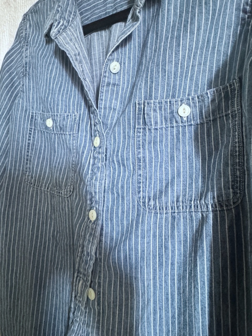 Faherty Tried & True Chambray Classic Shirt - Bluewater Stripe Wash (Medium) - Picture 7 of 8